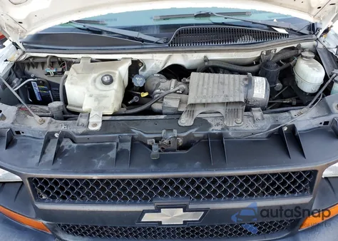 2005 Chevrolet Express G2500 из США, поврежденный, VIN 1GCGG25V651237443